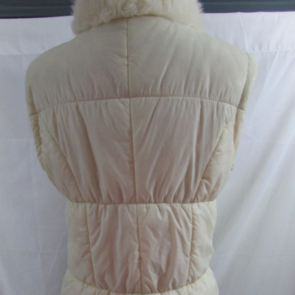 New York and Company Puffer Vest With Fur - Picture 8 of 8